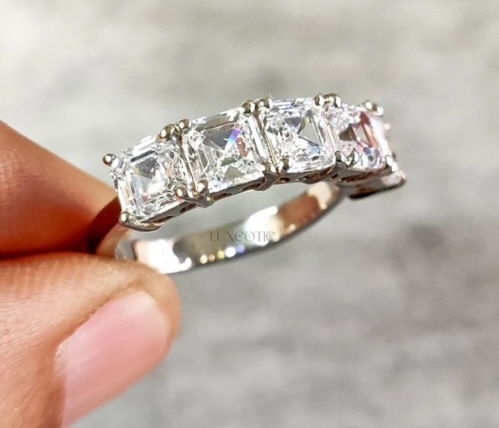 NWB 2.5 Ct White Asscher Cut 5-Stone Moissanite Band 925 Sterling Silver Sz 7 - Picture 2 of 10